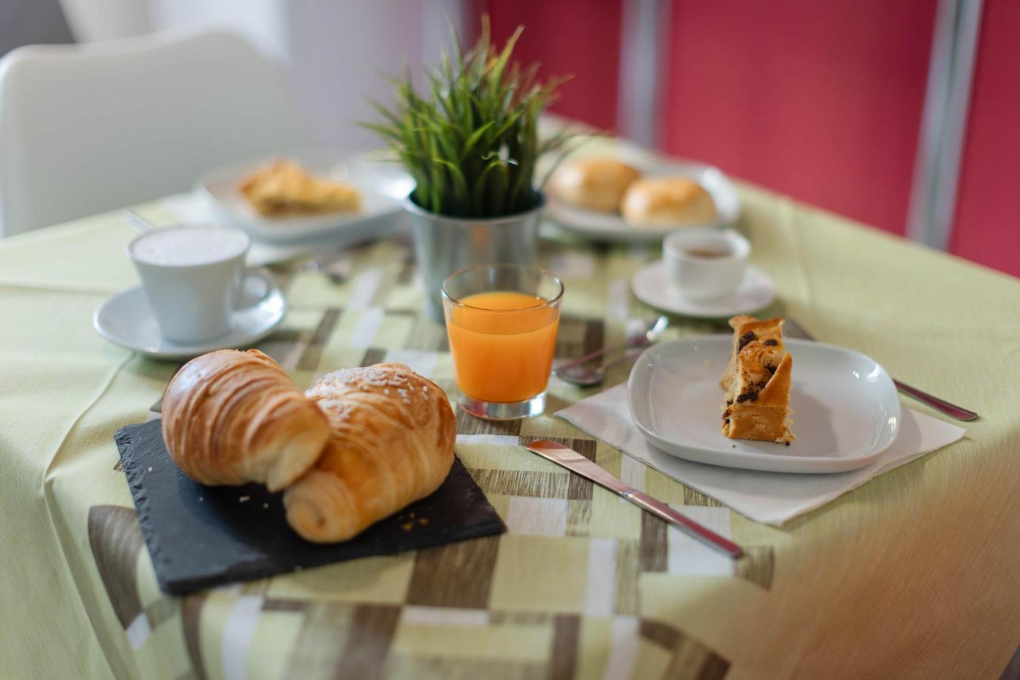 Bed and Breakfast Colori e Note Napoli Esterno foto