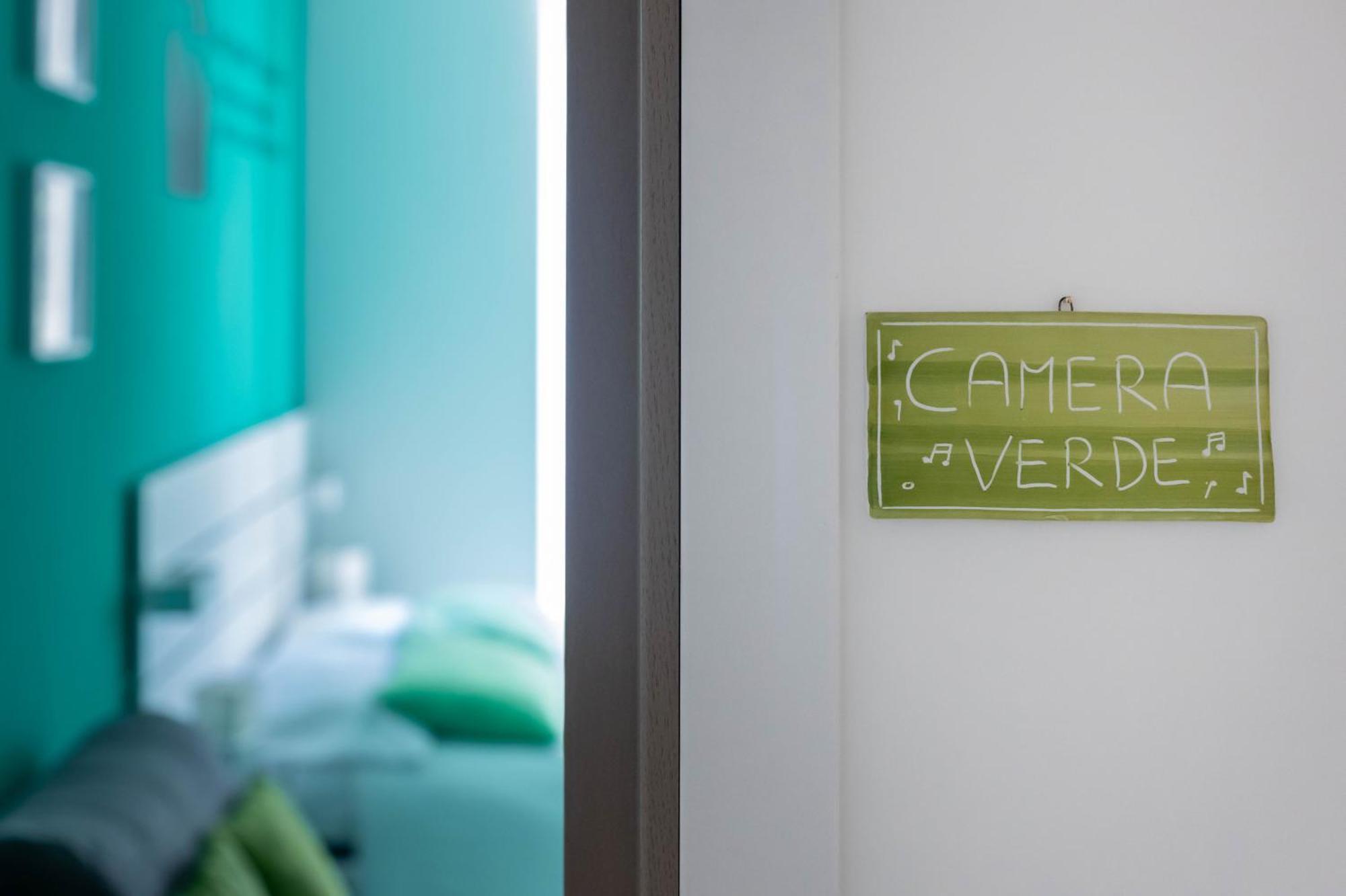 Bed and Breakfast Colori e Note Napoli Esterno foto